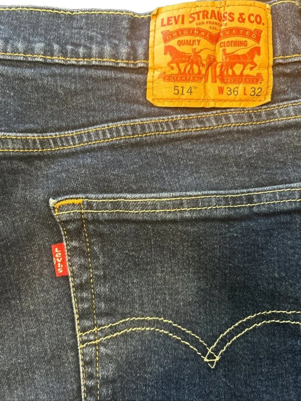 Levi's 514 Size 36x32 Blue Denim Jeans Regular Fit Straight Leg Red Tab